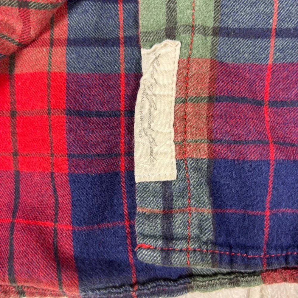 H&M classic button